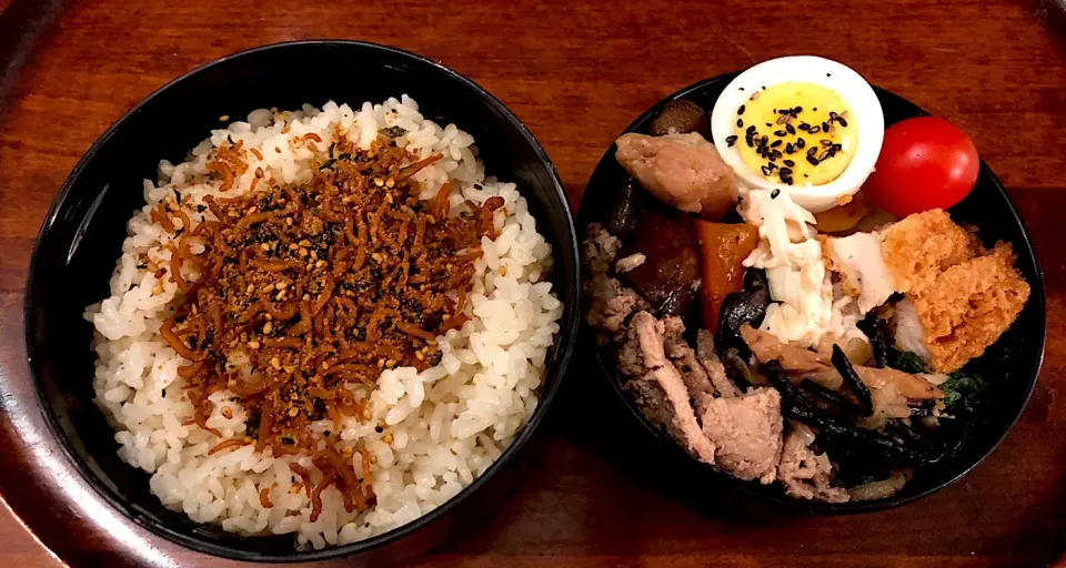 Snapdishの料理写真:3月11日の本日も息子弁当🍱豚肉生姜焼き🥩ほうれん草🥬うま煮🥘大根とホタテのサラダ🥗ゆで卵🥚チキンフライ🥘切り干し大根とひじきの煮物🥘 #sandwich  #macaroni  #息子弁当  #札幌  #ゆで卵  #サーモスランチジャー  #豚肉のしょうが焼き  #うま煮  #大根サラダ  #ホタテ  #ゆで卵  #|Yukie  Toriseさん