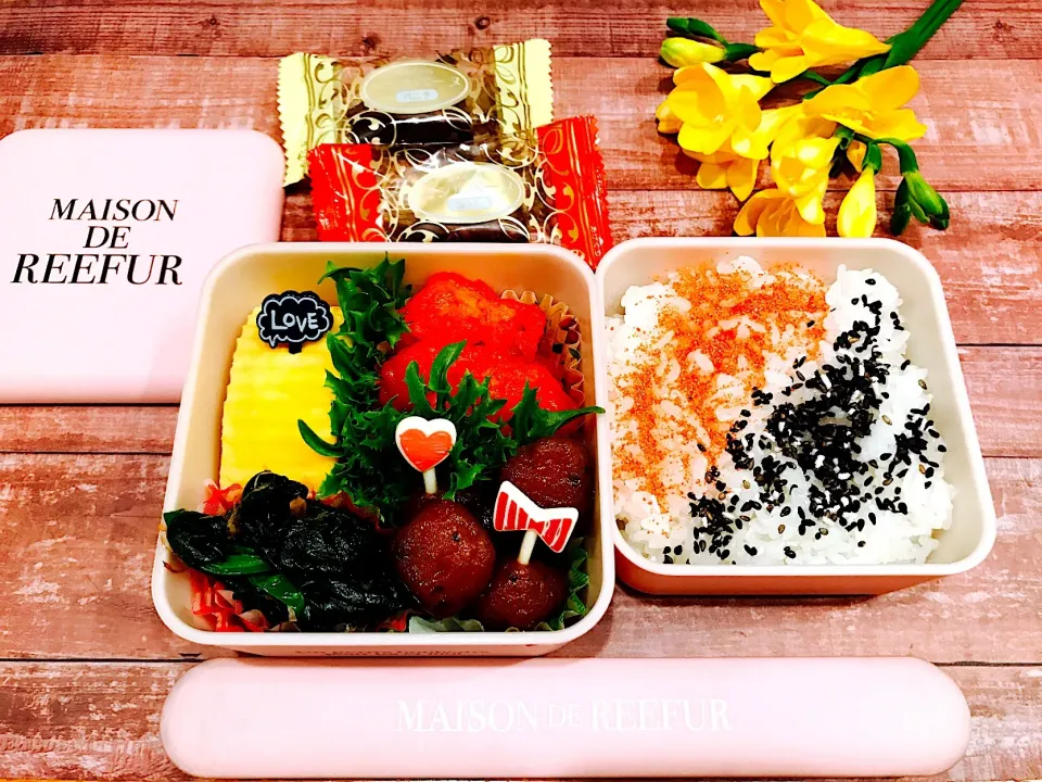 JKお弁当
#海老チリ
#ピリ辛こんにゃく
#卵焼き
#ほうれん草のおかか和え
#シルベーヌ|あお♡あおさん