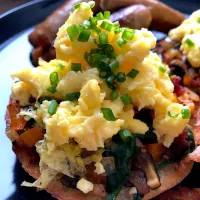 English Muffin topped with Scrambled Eggs on a bed of Mushroom Hash.|Ostone31さん