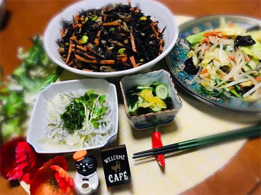 ひじき煮&野菜炒め&八朔の酢の物(^з^)-☆|バシュランさん