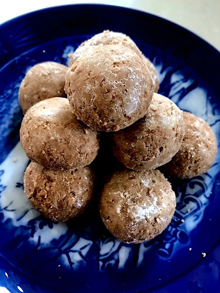 チョコボールクッキー🍪🍫中にもチョコチップザクザク|みうのすけさん