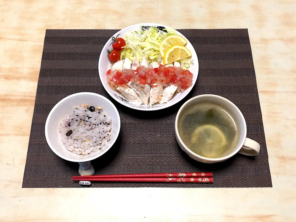 ⭐︎蒸し鶏とトマトのイタリアンサラダ
⭐︎鶏ガラレモンスープ|ayakaさん