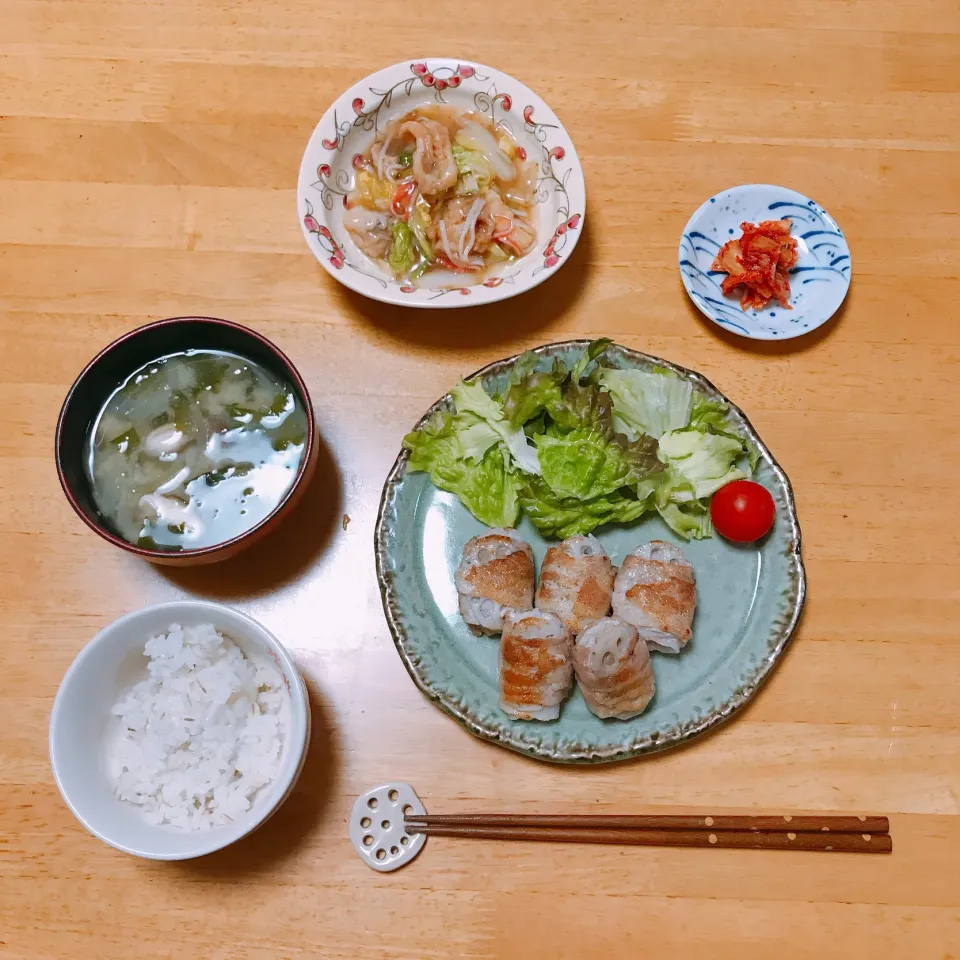 肉巻き蓮根🥓
イカ天と白菜のあんかけ🥬|ちゃみこさん