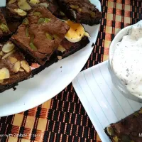 chocolate brownies with my homemade ice cream|Roxieさん