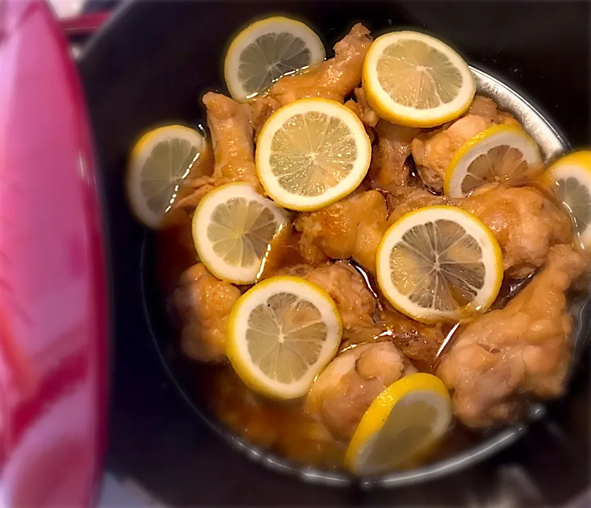 ストウブ鍋料理「鳥手羽のはちみつレモン煮」|myaさん