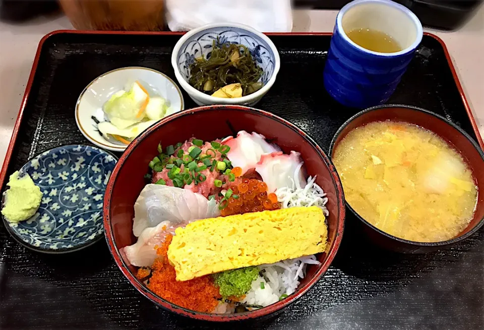 ねぎとろ海鮮丼|toshi,I🍴さん