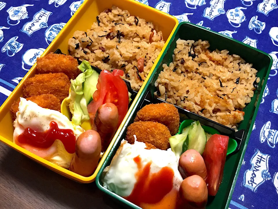 五目ひじきごはん弁当   #ひじきご飯  #ソーセージ  #白身魚  #目玉焼き #キャベツとキュウリの浅漬け|mettiさん