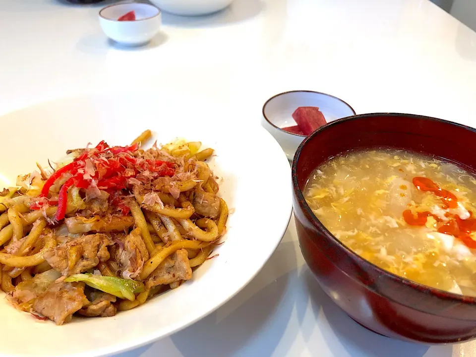 昨日のお昼ごはんは焼うどん、白菜の中華スープ、赤蕪のビール漬け✨✨|NOBUちえさん