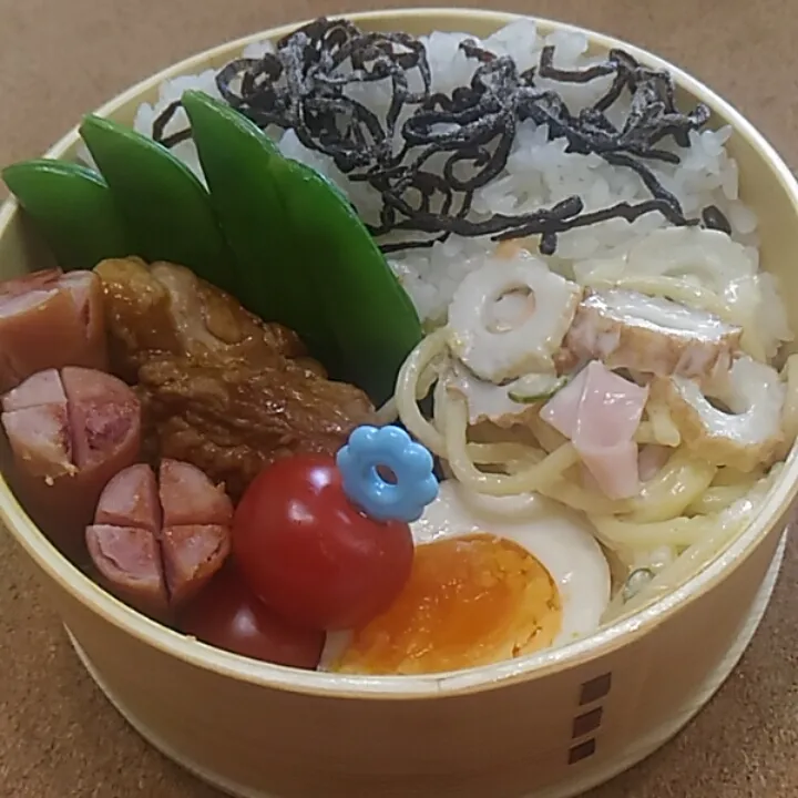 Snapdishの料理写真:2019/3/13(水）
チキンチョップと
　ちくわ入りスパサラ弁当|たえさん