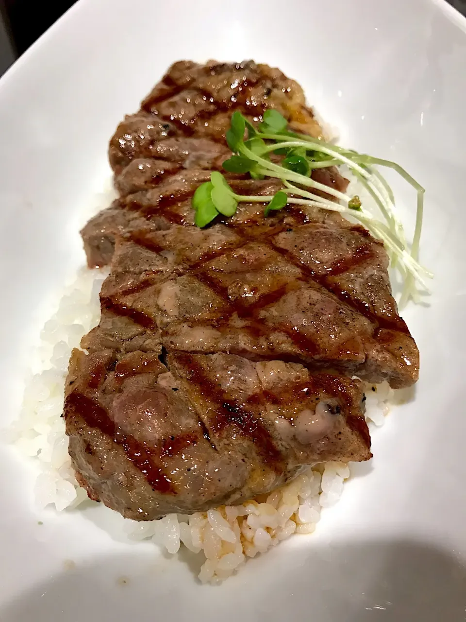 近江牛ステーキ丼🥩|Toru Satoさん