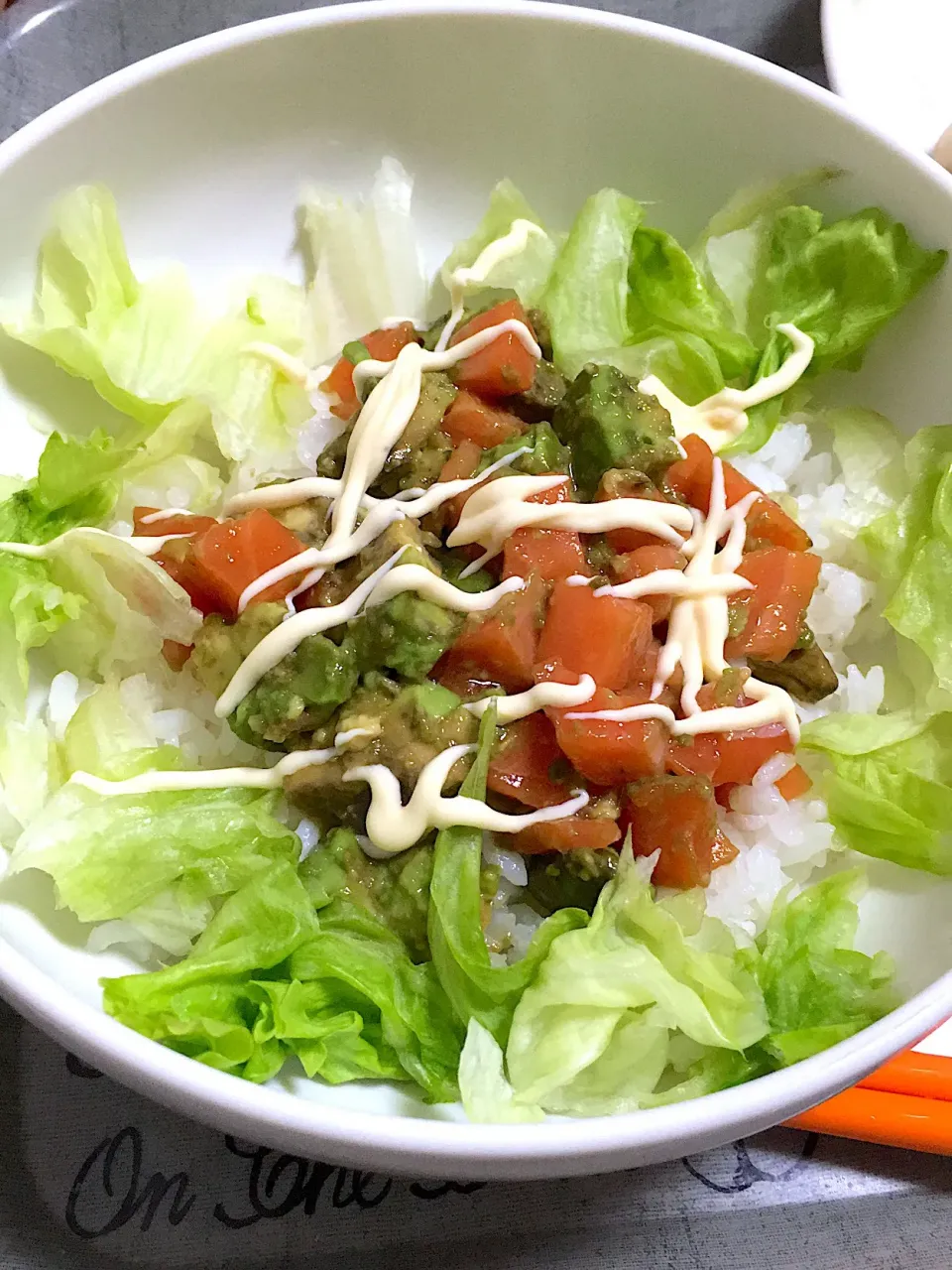 アボカドサーモンのわさび醤油マヨ丼！|あんこさん