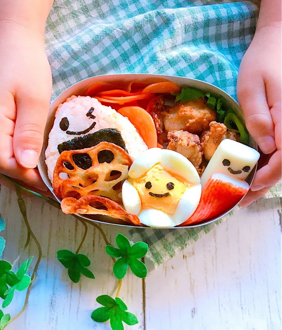 幼稚園最後のお弁当🍙🌸|まつもとなおこさん