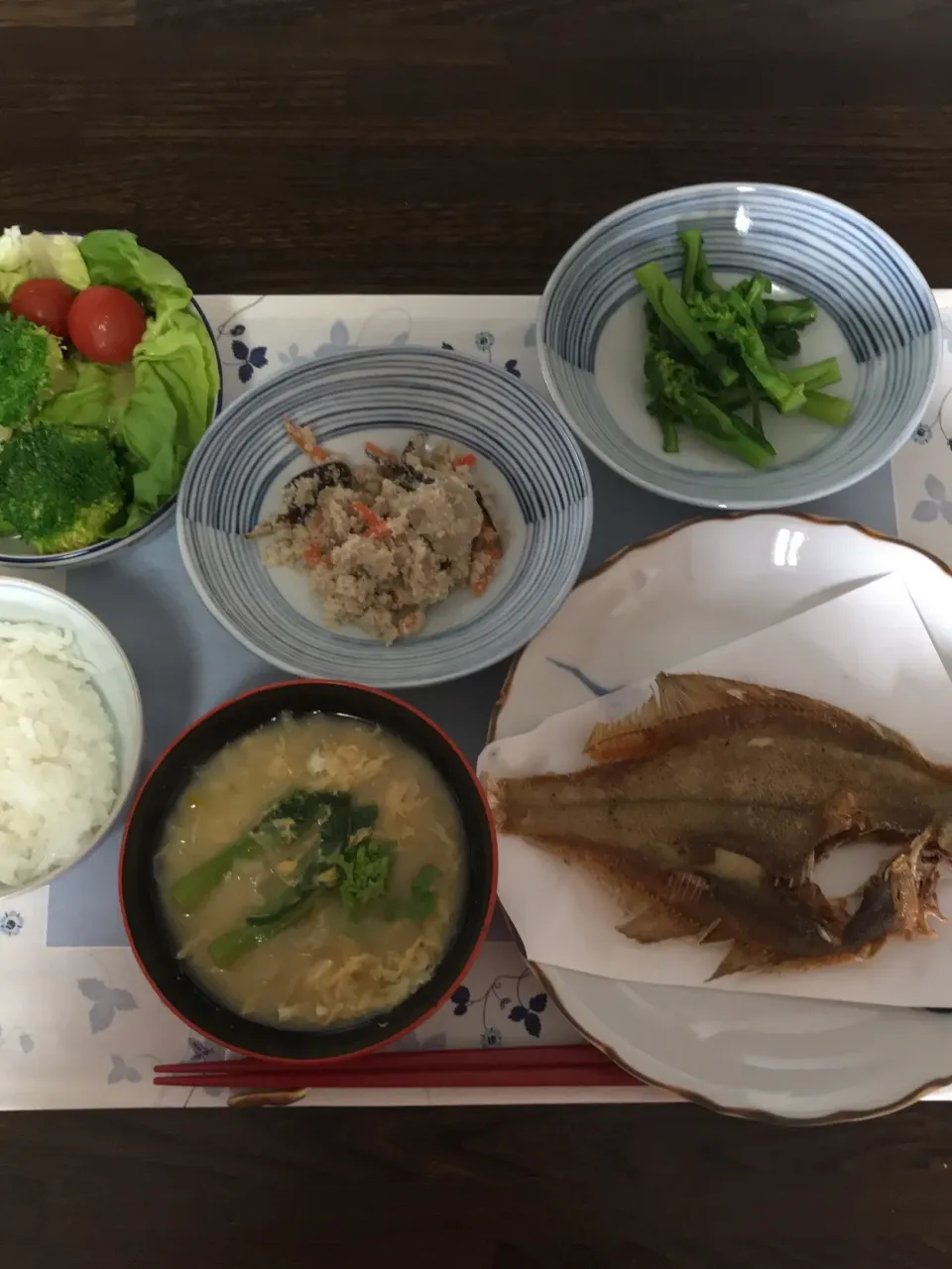 カレイの唐揚げと作り置きで朝食。|tamemitiさん