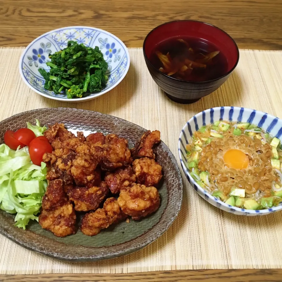 菜の花の辛子和え・お味噌汁・納豆・キム兄レシピの唐揚げ|美也子さん