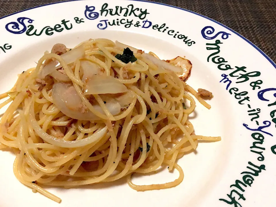 Snapdishの料理写真:ツナと玉ねぎのパスタ|オミさん