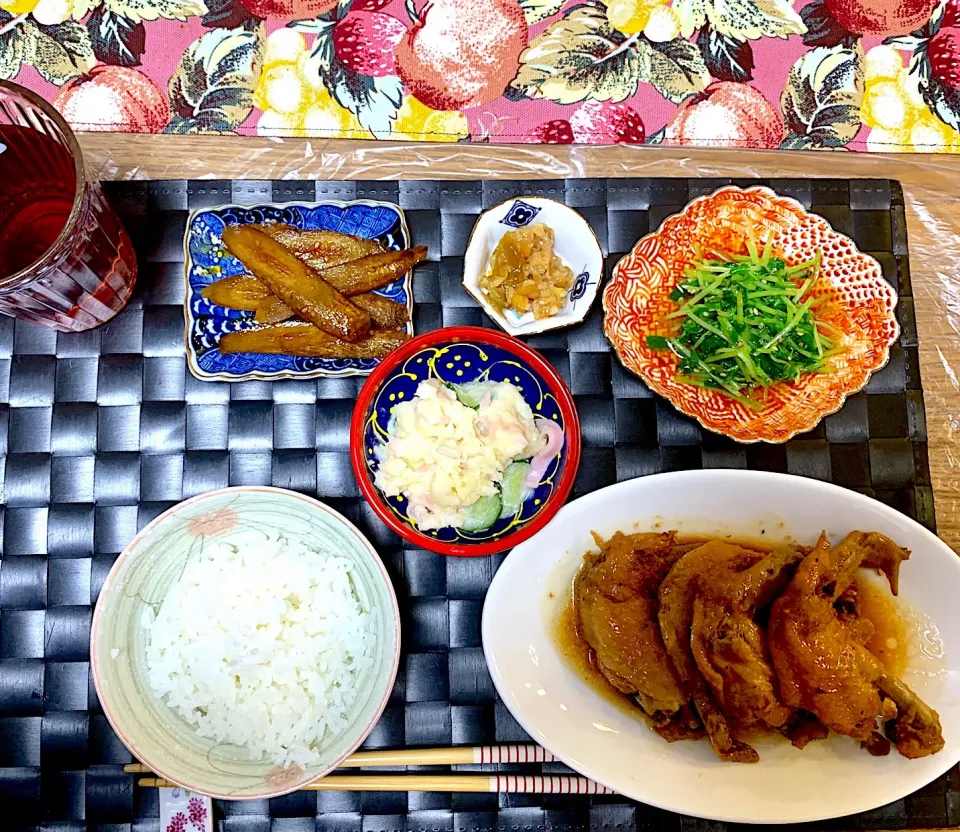 手羽先の煮付け ✳︎ポテサラ ✳︎ごぼうの煮付け✳︎豆苗のお浸し✳︎金山寺味噌✳︎ごはん|あつこさん