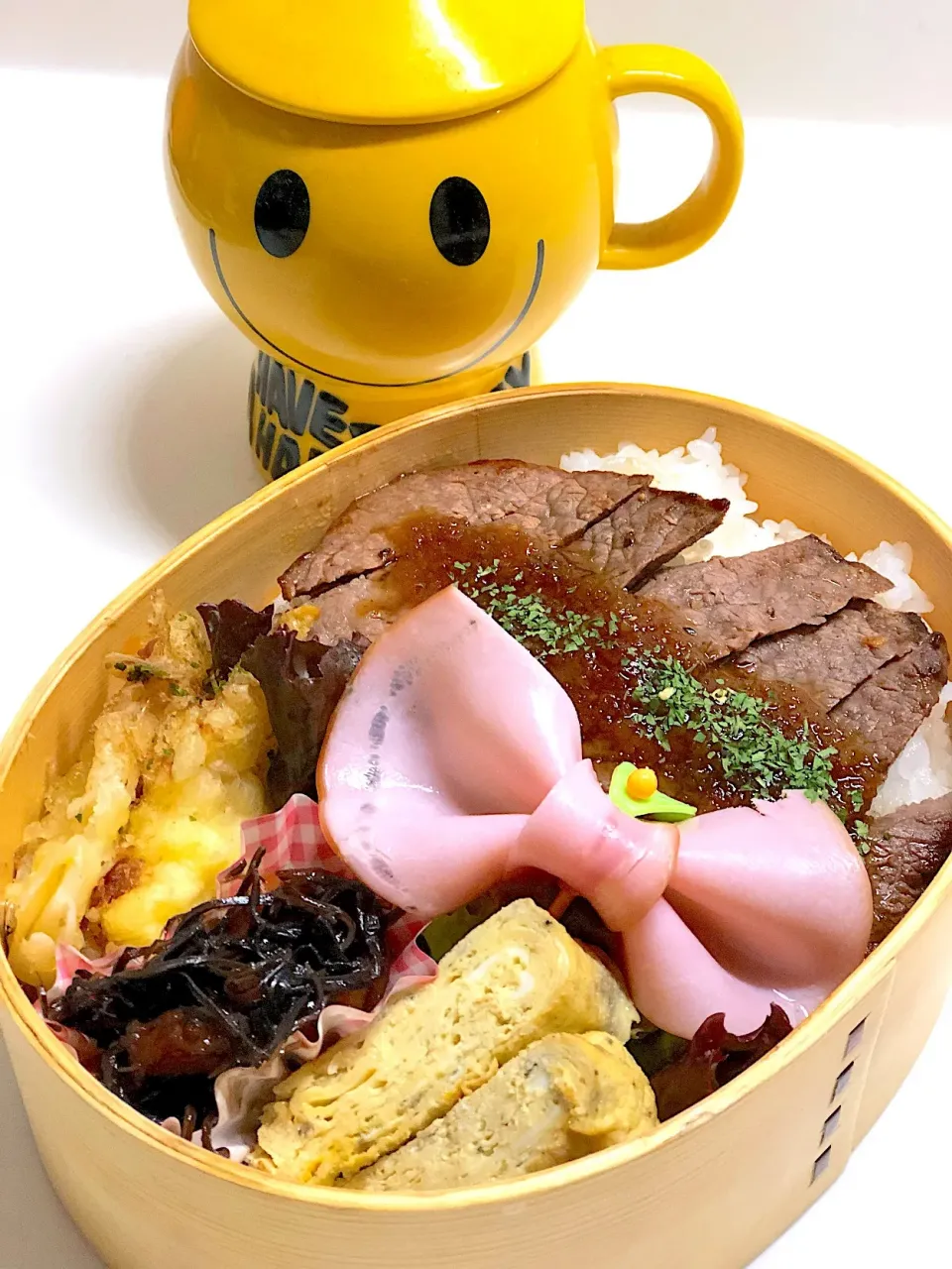 肉弁当🍱|三姉妹のママさん