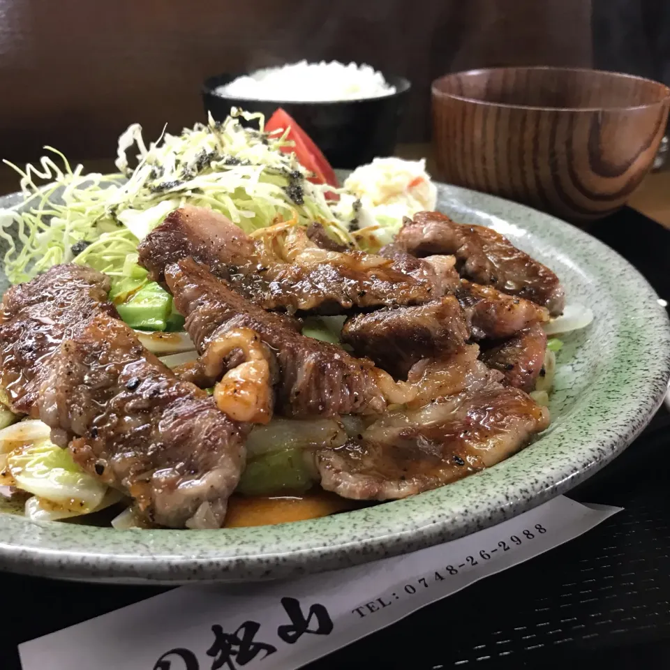 Snapdishの料理写真:和牛A5上バラ焼肉ランチ|koji toyodaさん