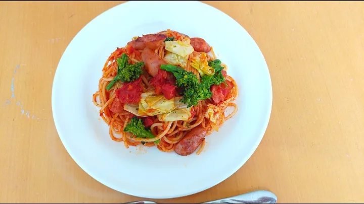 💕春キャベツと菜の花のトマトソースパスタ♡息子と2人のおうちランチ💕|yuiママさん