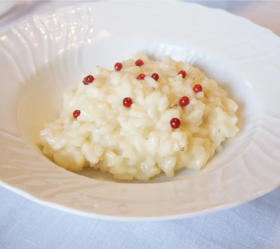 Snapdishの料理写真:マスカルポーネとピンクペッパーのリゾット#リゾット#risotto#イタリアン#ピンクペッパー|cumin‘sさん