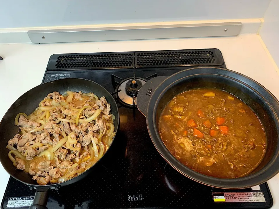 再投稿 豚の生姜焼き🐖と肉じゃがアレンジのカレー🍛|kaya711さん