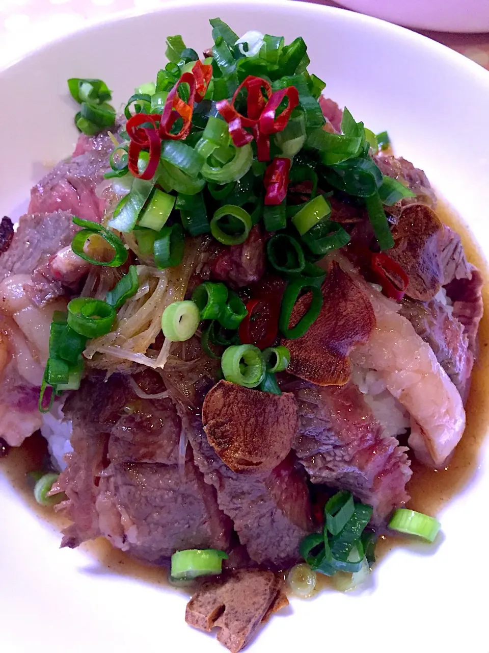 ステーキ🥩丼|リッキーさん