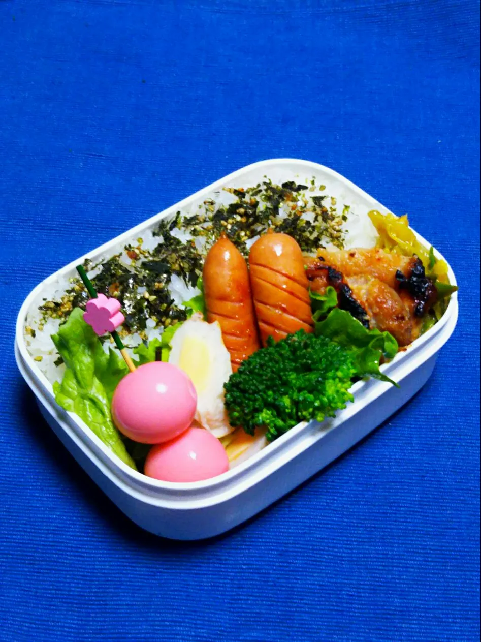 息子のお弁当(強制～隠れちゃったけど…キャベツのカレーマリネ😬)|かあたん(元ポップン)さん