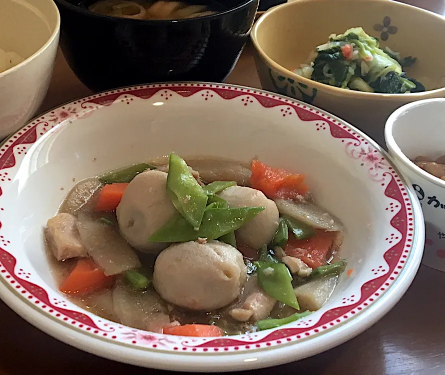 アル中病棟の朝ごはん☀️☀️🔆60日目
麦ごはん🍚  みそ汁（麩）  里芋の旨煮  わさびあえ  納豆|ぽんたさん