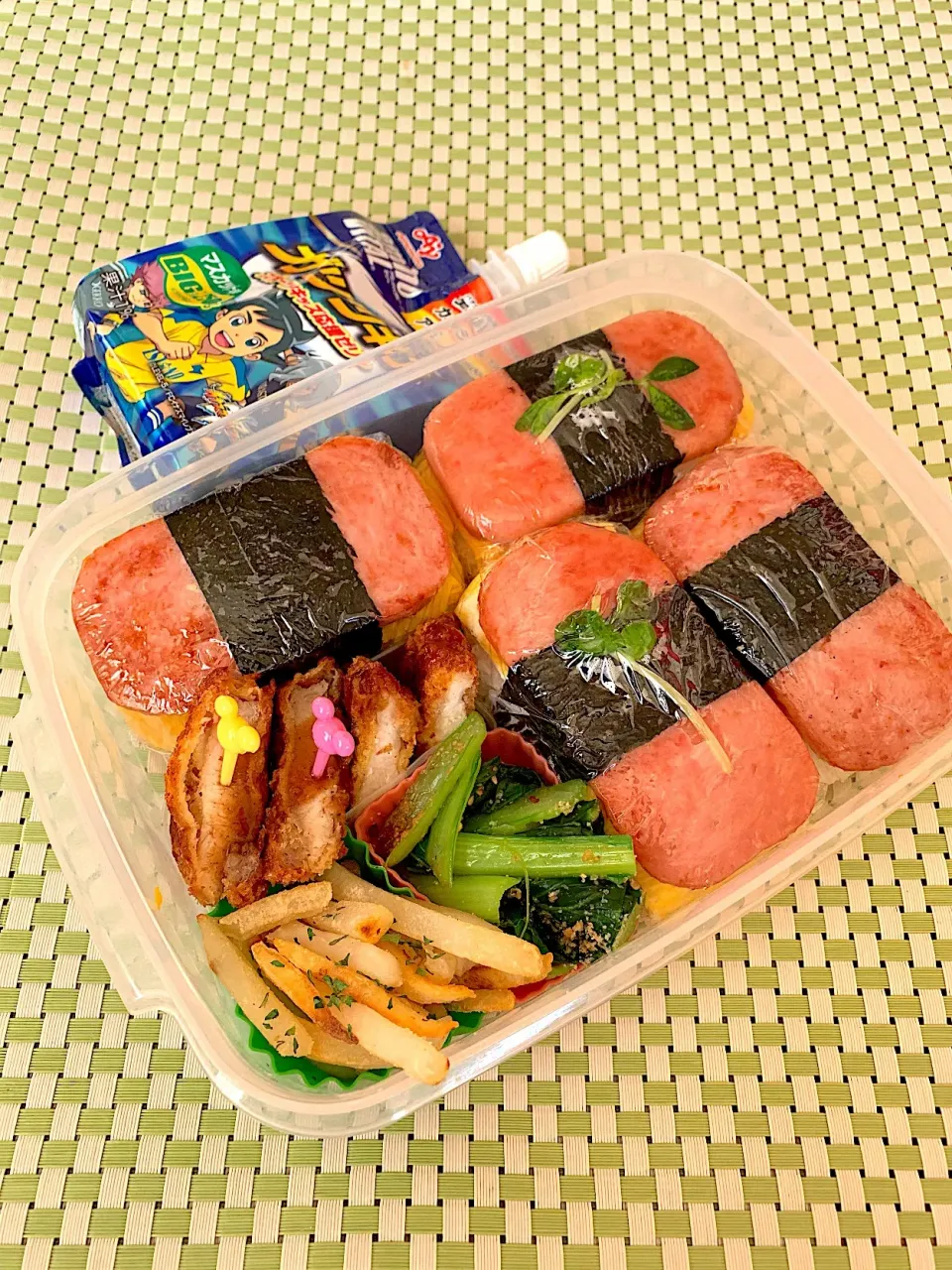 Snapdishの料理写真:2019.3.17 高2球児弁当 ～ スパムおにぎり|Loackerさん