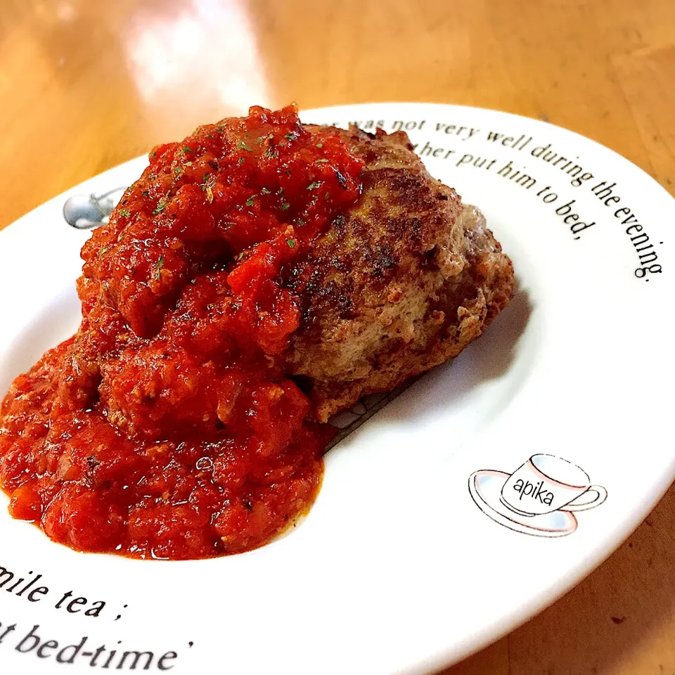 トマトソースのハンバーグ|あぴかさん