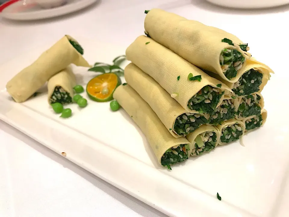 Wild herbs with dried bean curd|Sky Blueさん