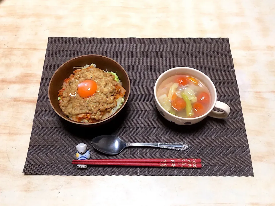 Snapdishの料理写真:納豆とキムチの豆腐丼❤️|ayakaさん