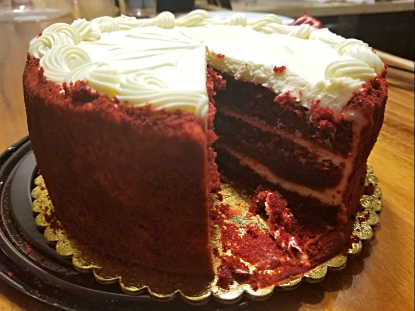 Snapdishの料理写真:アメリカンなホールケーキ　 #ハワイ #foodland #スーパー|しあるさん