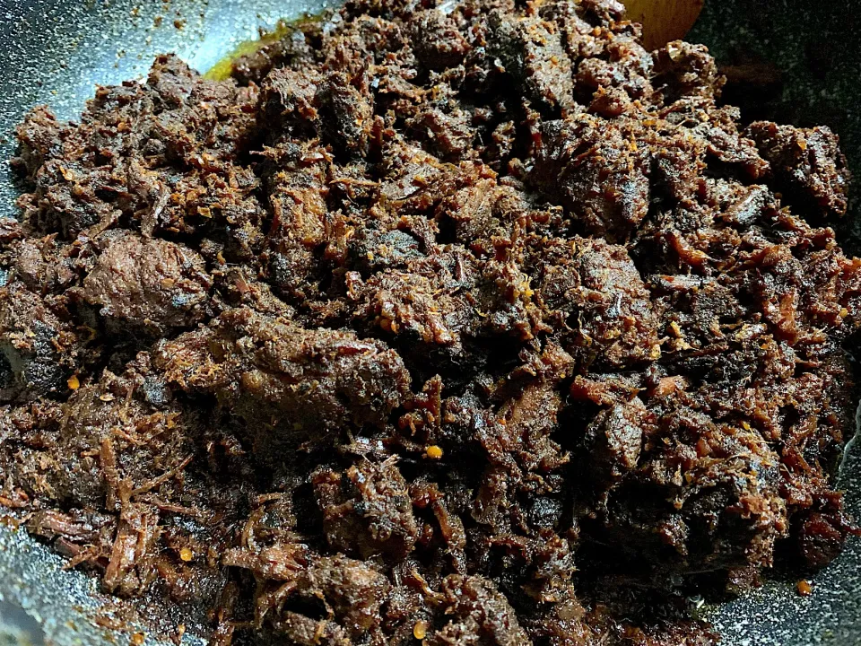 Rendang hitam|yeni kartikasariさん