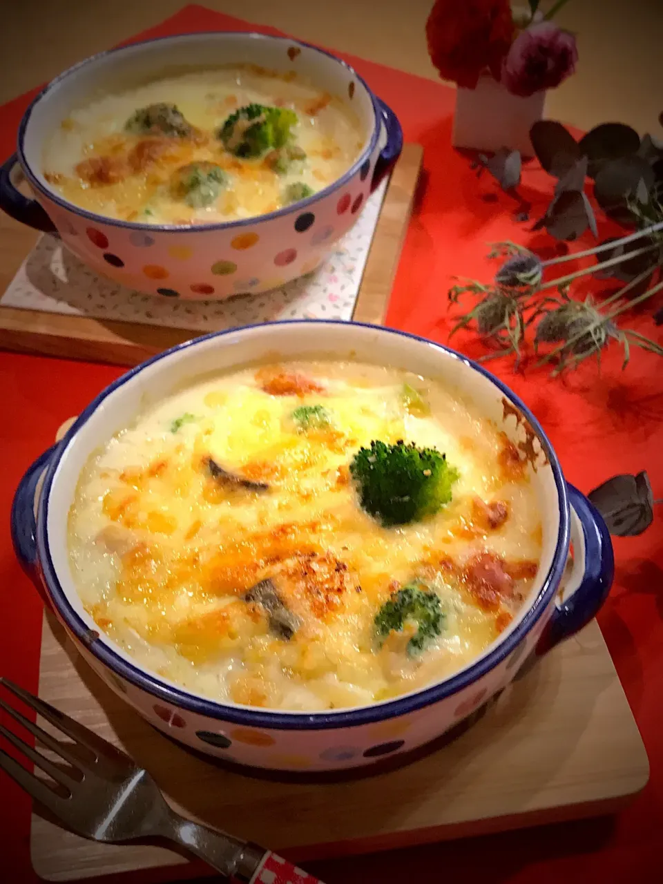 Snapdishの料理写真:何食べたい？グラタン❣️😅に応えて
あるものでグラタン🥦🍄🧀|サミカさん