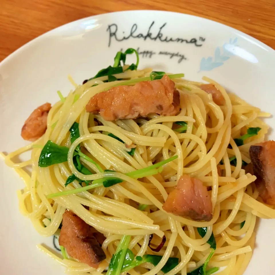 ニジマスの燻製のパスタにリメイク🍝✨|nacchan♪さん