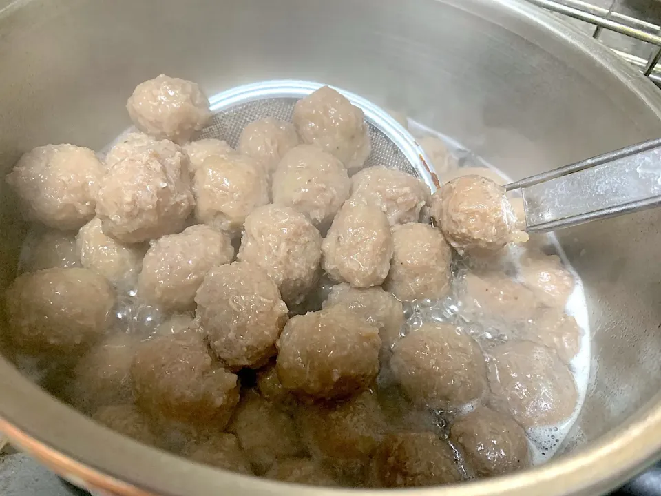 Beef meatballs|yeni kartikasariさん