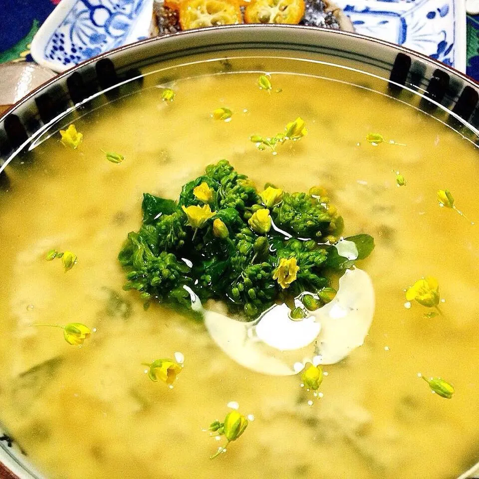 Snapdishの料理写真:豆腐と春菊鳥ひき肉の菜の花蒸し吉野本葛仕立て
Steamed Tofu &Grind Chicken Broth mix w|Cuisineさん