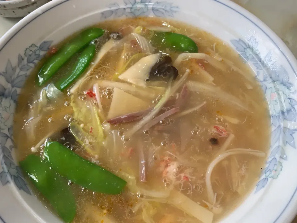 酸辣湯麺|チャーリーさん