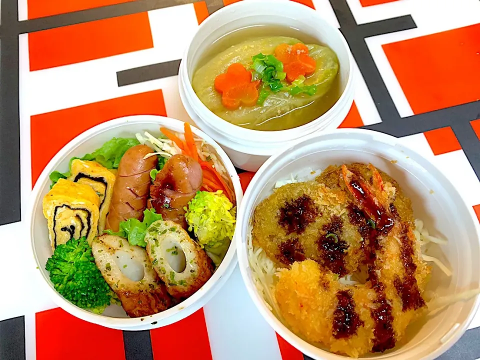 小学生息子の塾弁当
 #小学生弁当  #息子弁当  #塾弁  #塾弁当 
 #ロールキャベツ  #エビフライ #レンコンフライ #フライ丼 #エビフライ丼  #ちくわの磯辺揚げ|Snow10さん