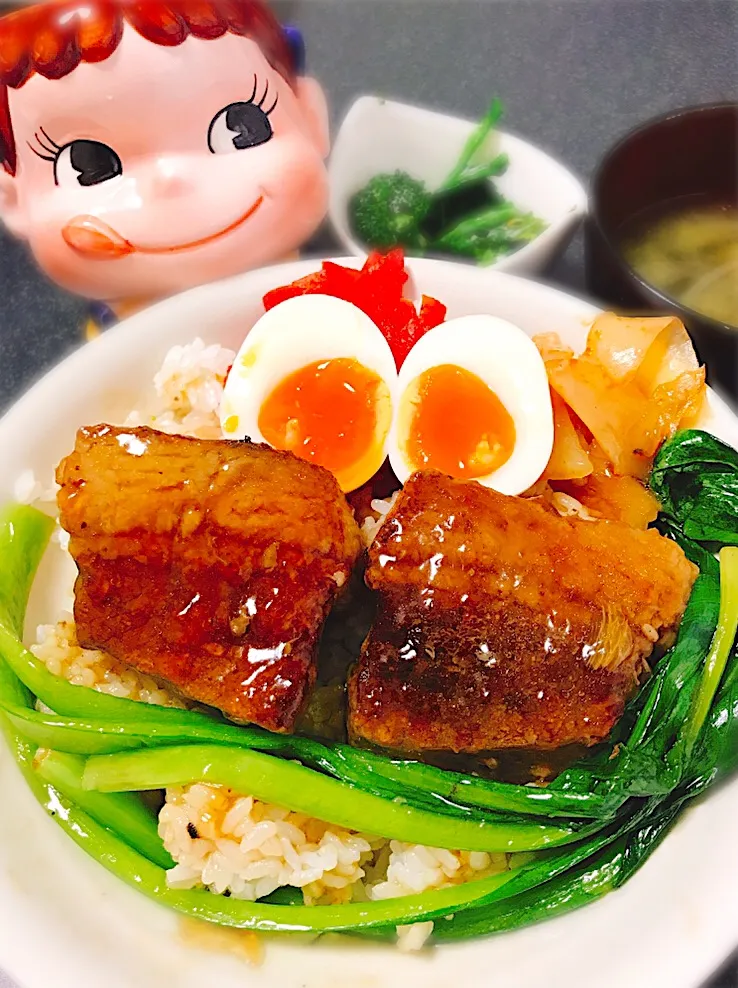 Snapdishの料理写真:お箸で切れちゃう♡とろける牛バラ飯。|ぽき。さん