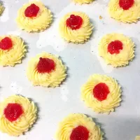 BC STRAWBERRY (butter cookies 🍓)|Nasi Lemak Oishiさん