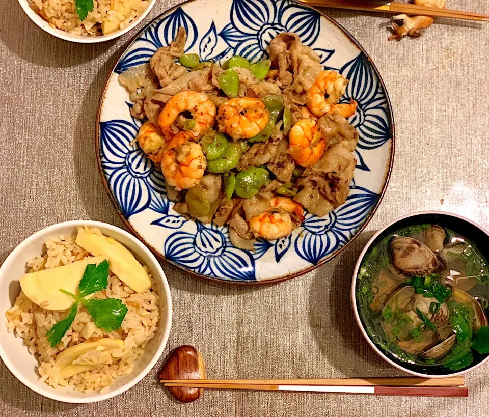 春のご飯🌸
☆そら豆とエビ、豚肉のエジプト塩炒め
☆たけのこご飯
☆あさりのお澄まし|☆アスカ☆さん