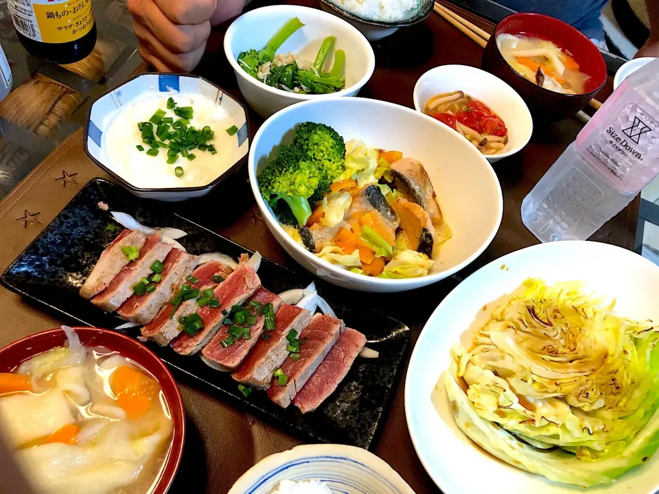 Snapdishの料理写真:✨マグロステーキ
✨鮭のクリーム煮
✨焼きキャベツ
✨山芋とろろ
✨だんご汁
✨菜の花だしあえ
✨イタリアンマリネ|to mayu.さん