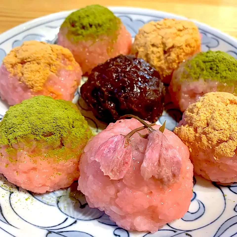 お彼岸におはぎと桜餅🍵|みっこちゃんさん