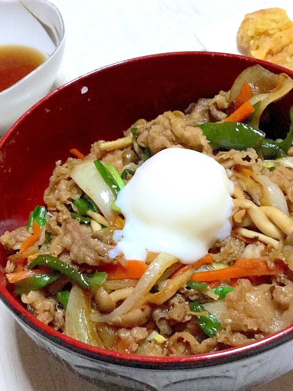 おうちにある野菜でプルコギ丼、ちくわ天|Ayaさん