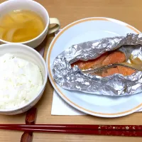 鮭のバターホイル焼き|aquamarineさん