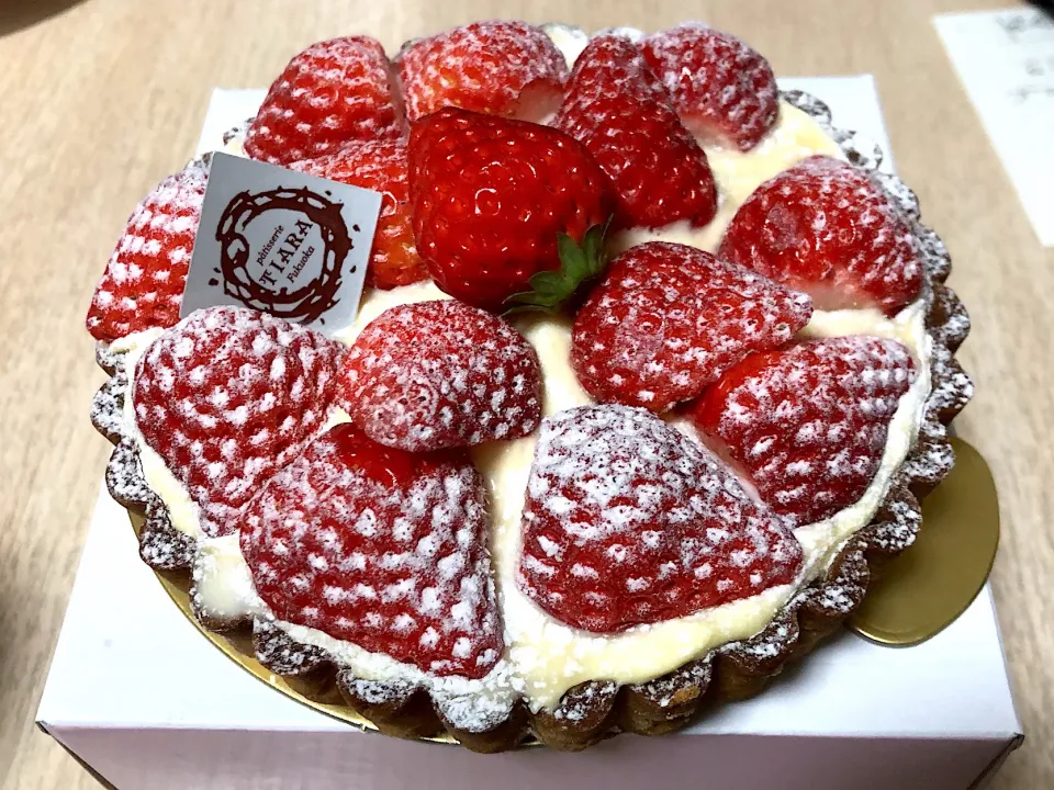 ご褒美のイチゴタルト🥧🍓|mayuさん