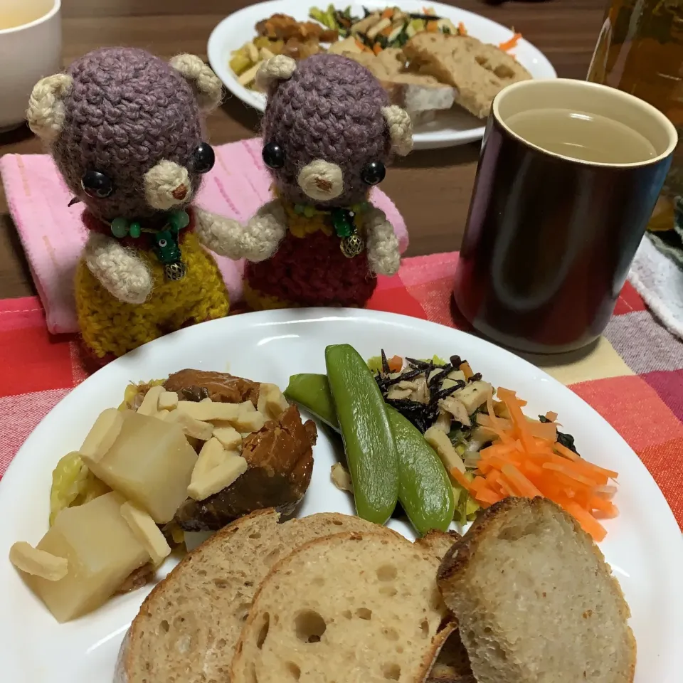 Snapdishの料理写真:毎度のごっちゃり朝ごぱん(*´-`)|chagashiさん