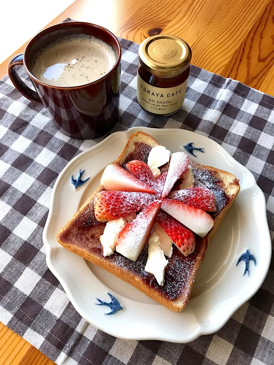 あんクリームチーズいちごトースト|sayaさん